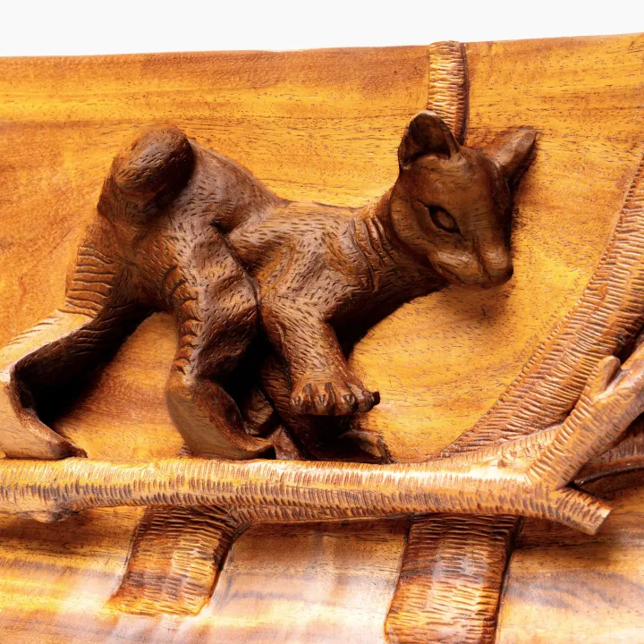 close-up view of the sculpture