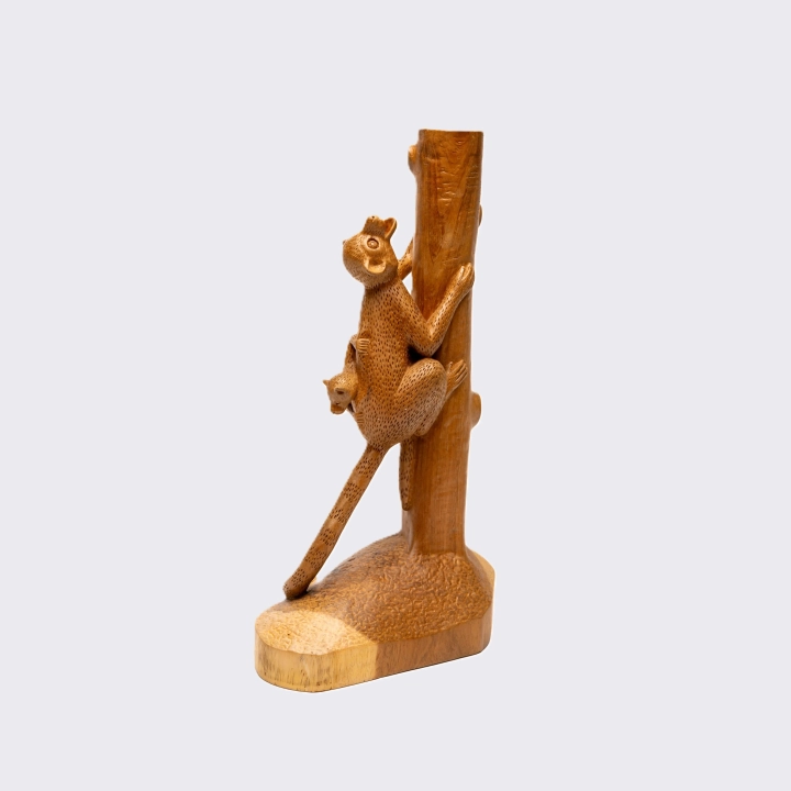 Studio shoot of the lemur sculpture