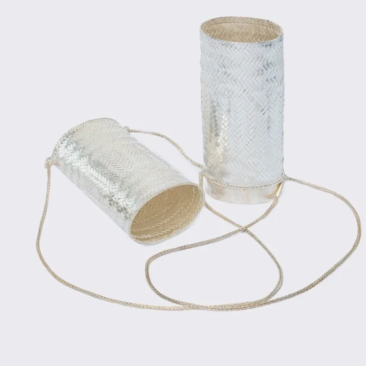 Studio solo of the bag