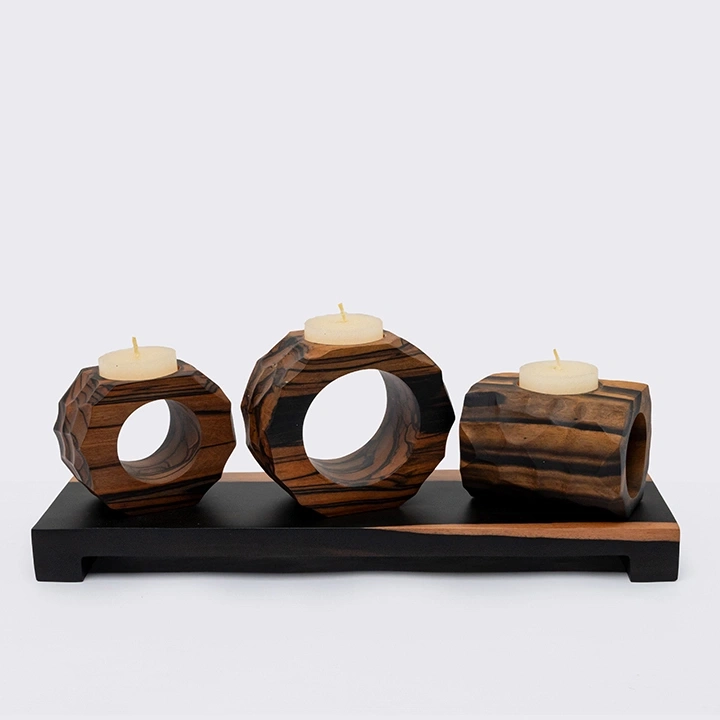 Rotating view highlighting the candle holder's features.