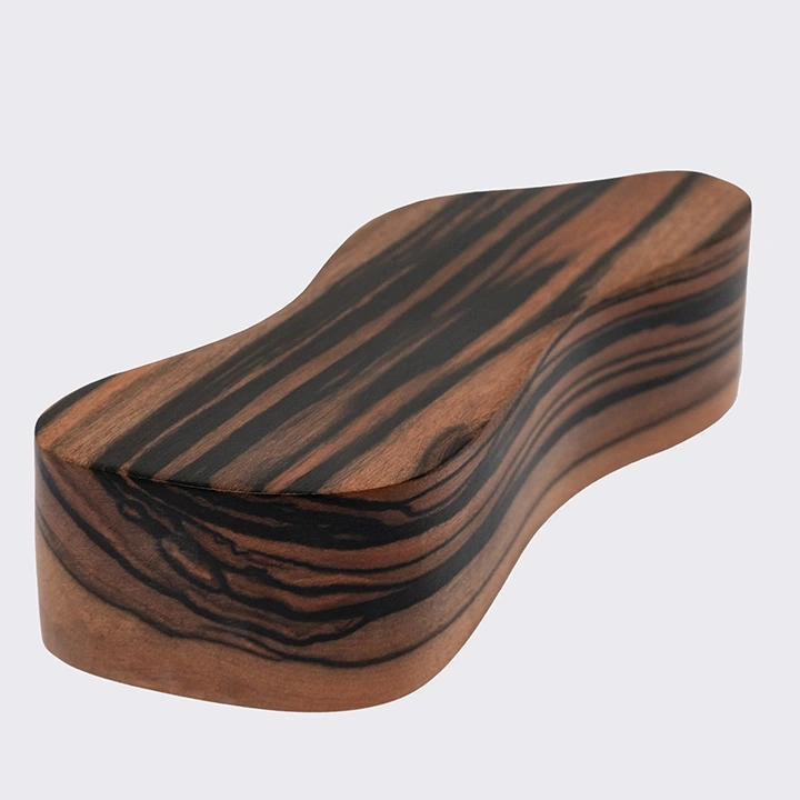 Rotating view highlighting the paperweights features.