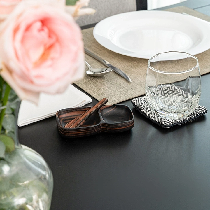 Image showcasing the tray in use.