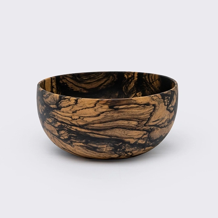 Rotating view highlighting the bowl's features