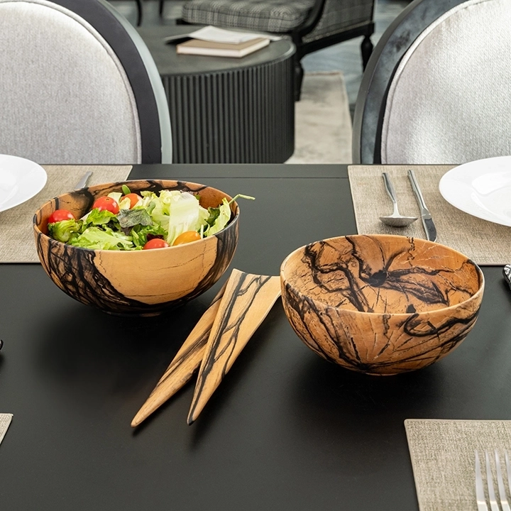 Rotating view highlighting the bowl's features