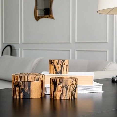 Image showcasing the box in use.