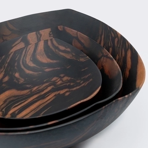 Close-up view of the bowl's details.