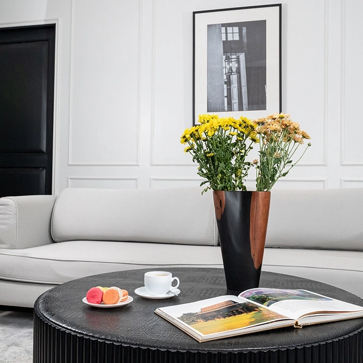 image showcasing the vase in use