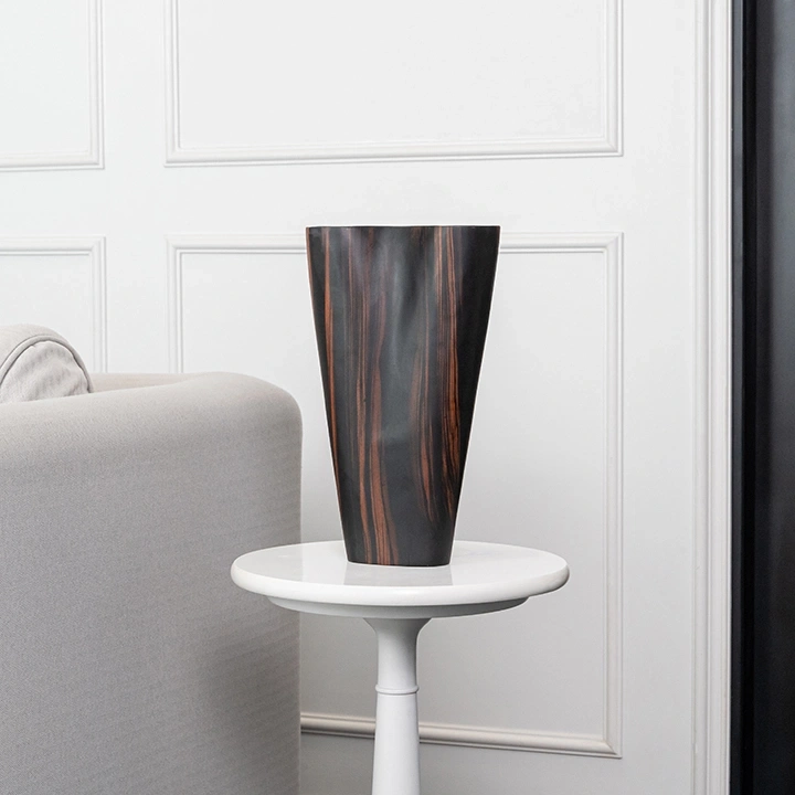 image showcasing the vase in use