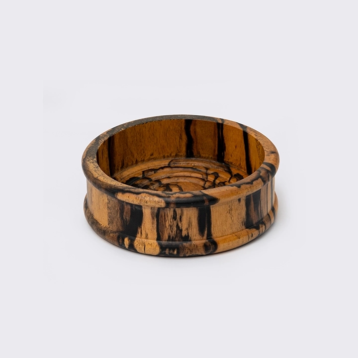 Rotating view highlighting the coaster's features