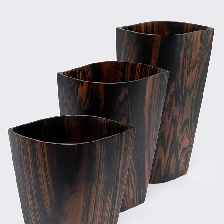 Close-up view of the vases' details.