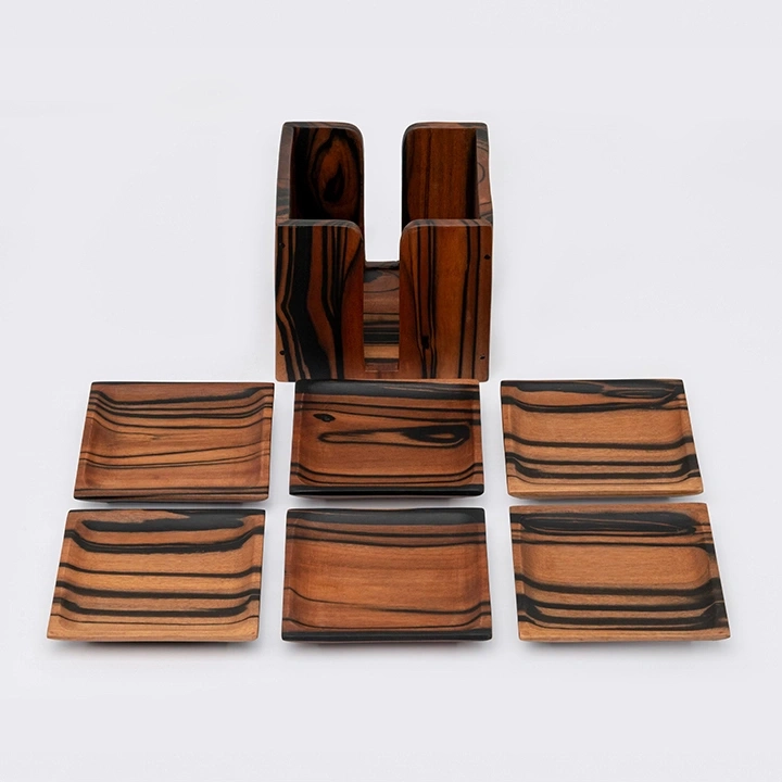 Rotating view highlighting the coaster's features