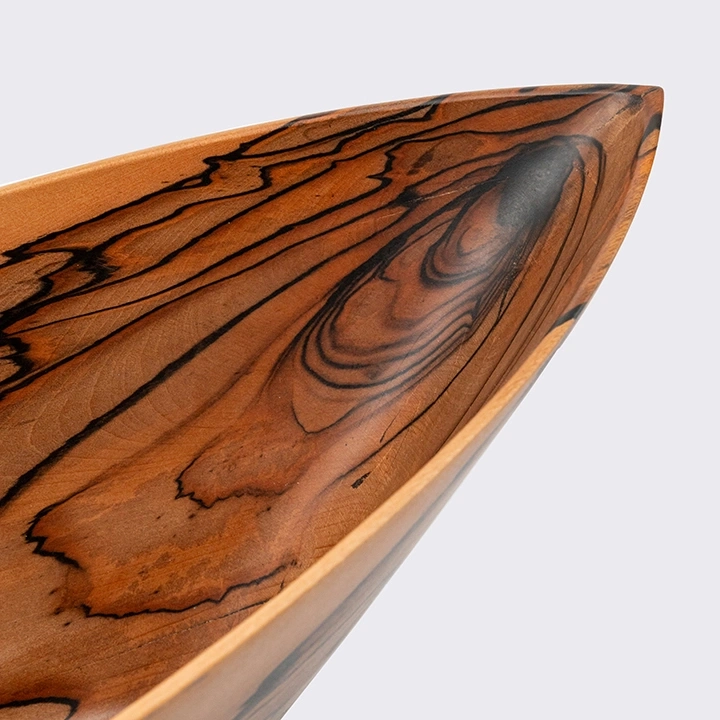 Close-up view of the bowl's details.