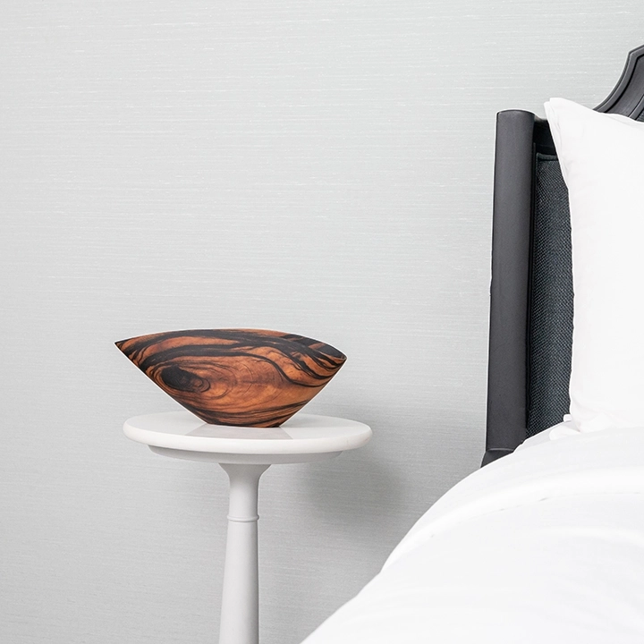 Rotating view highlighting the vase's features