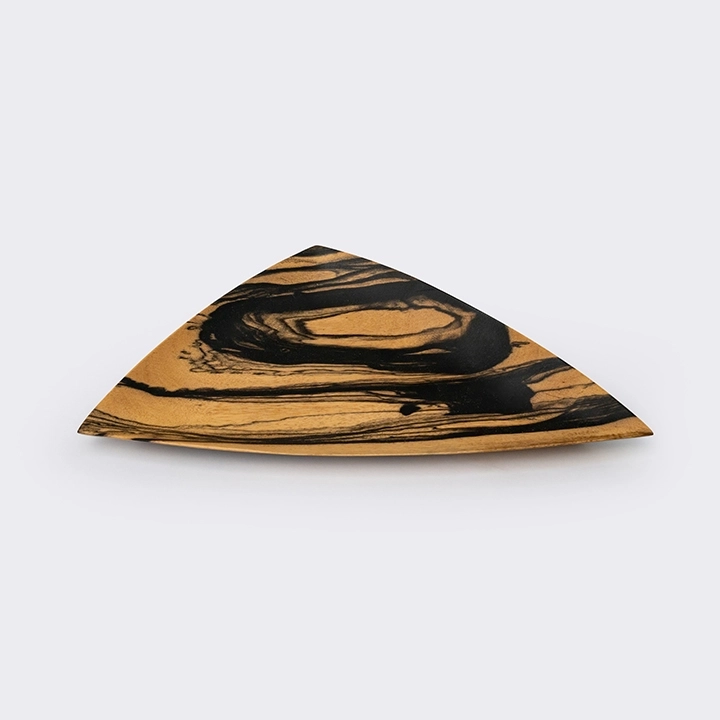 Studio picture of Water Lillies plates