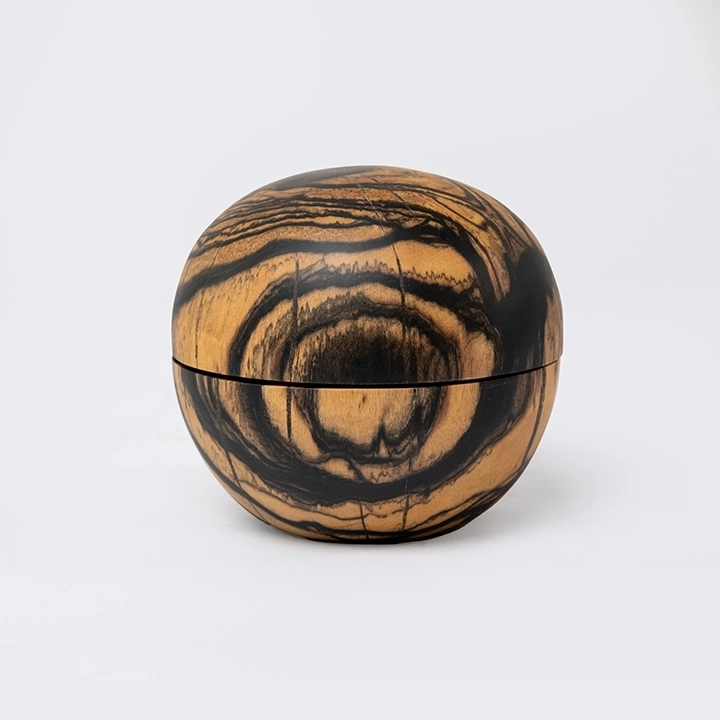 Studio shot of the box