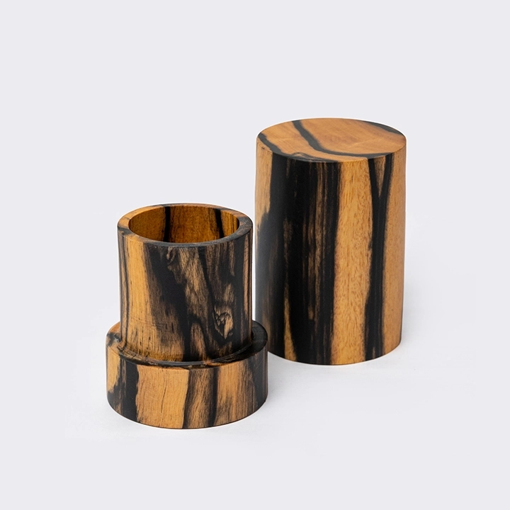 Detail studio picture of Toothpick Holder