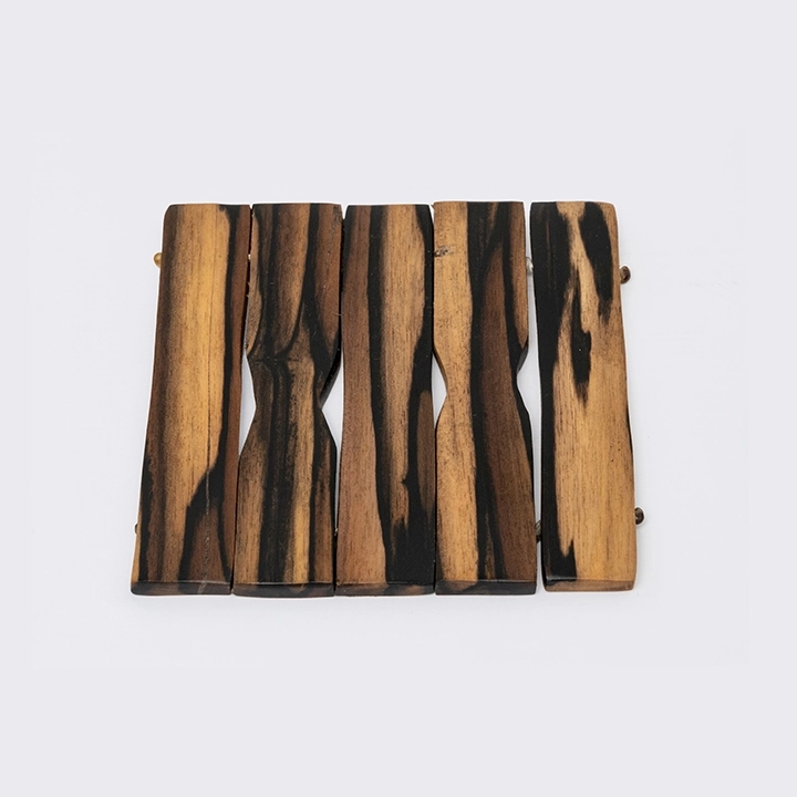 Studio picture of the Slatted Coaster