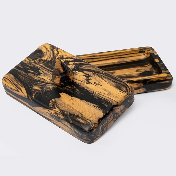 Detail picture of the  Rectangular Box with Pagoda