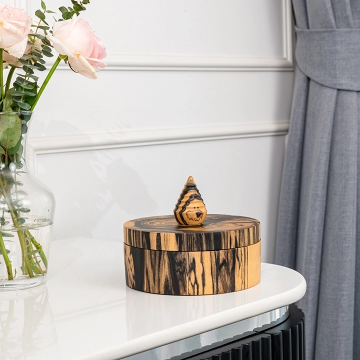 image showcasing the box in use