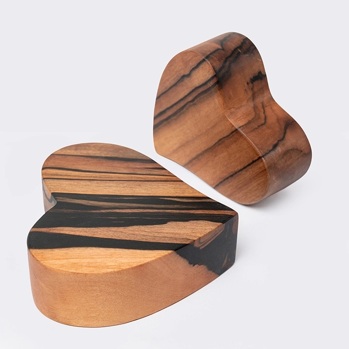 Studio picture of the the Paperweight - Design Heart