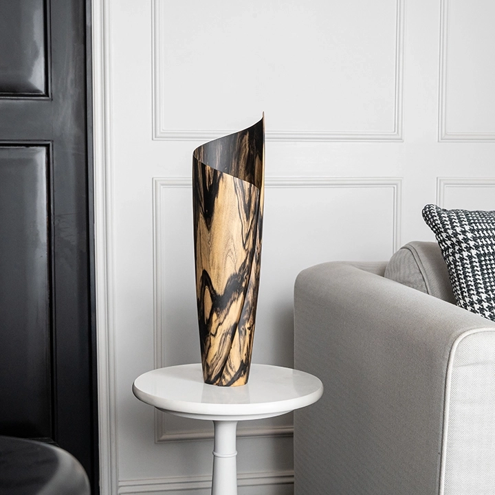 Picture in situ of the vase