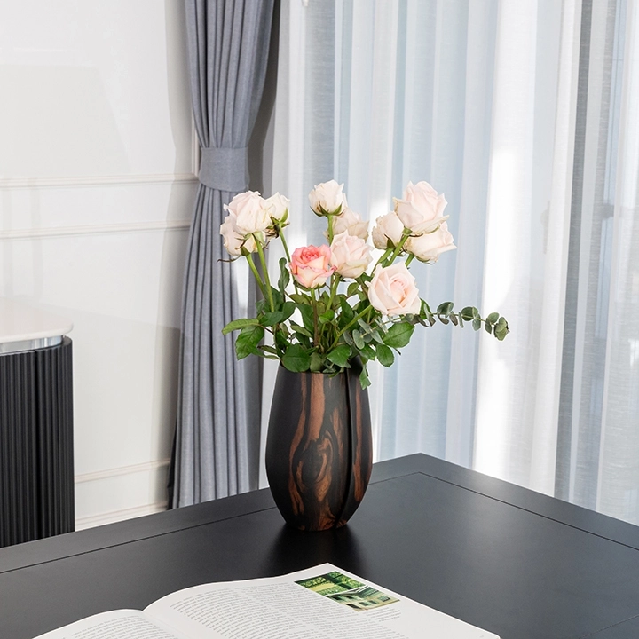 Picture in situ of the vase