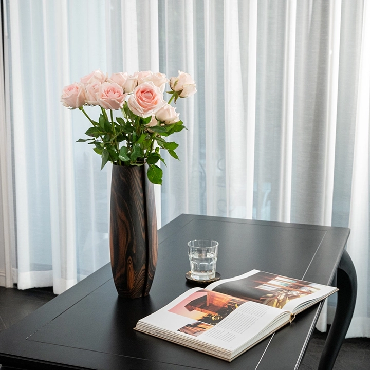 Rotating view highlighting the vase's features