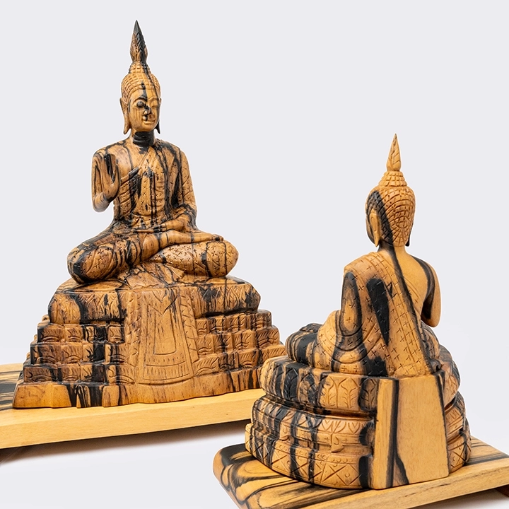 Studio picture of the Sitting Buddha set.2