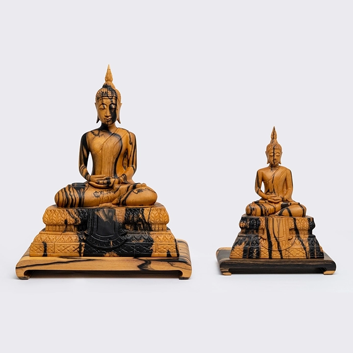 Rotating view highlighting the buddha sculpture's features.