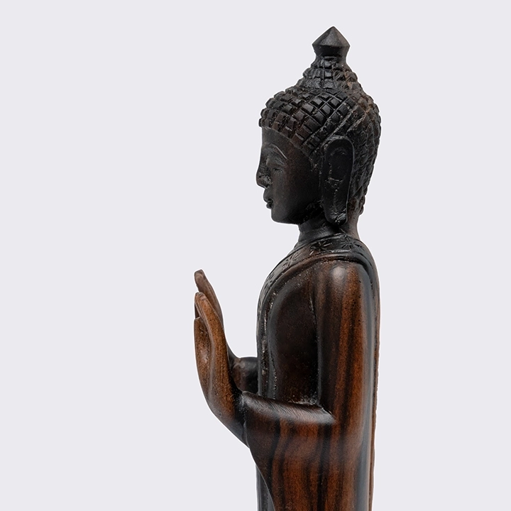 Rotating view highlighting the Buddha sculpture's features.