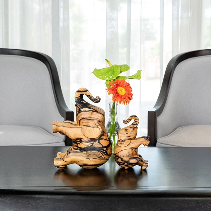 Image showcasing the elephant sculpture in use.