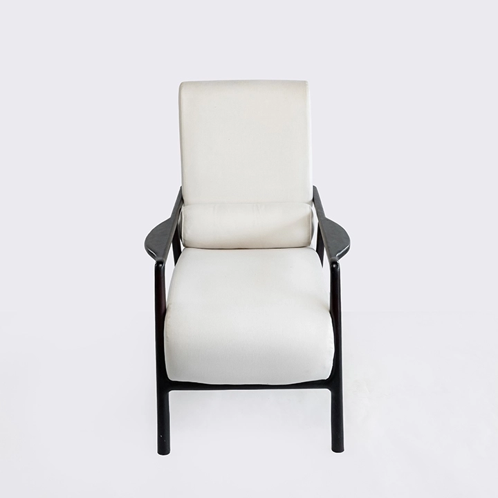 Studio picture of the armchairs