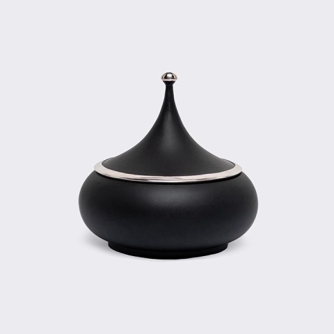 Studio shot of the box