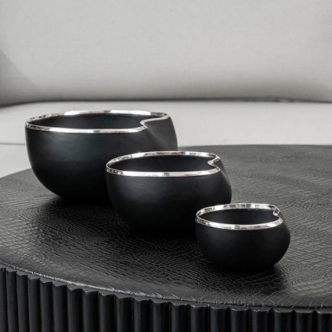 image showcasing the bowls in use