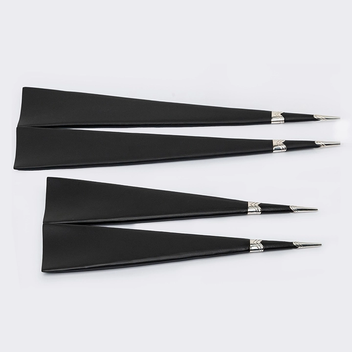 Rotating view highlighting the server's features