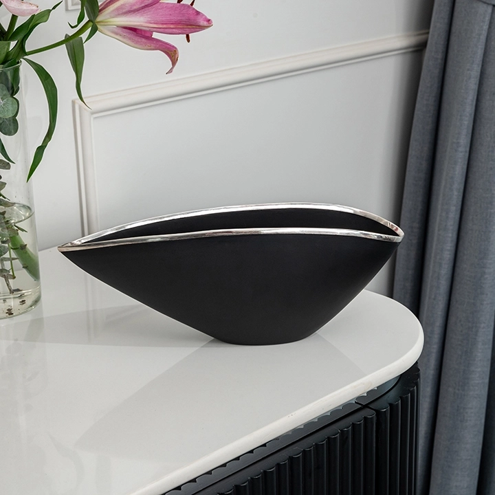 Picture in situ of the vase