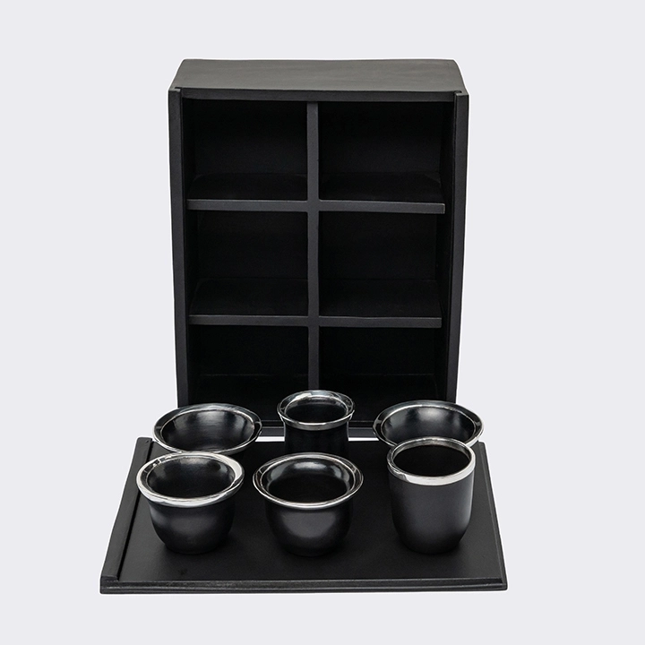 Detail picture of the sake cups