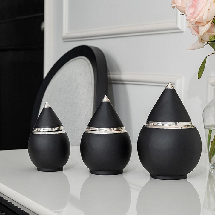 Studio picture of the Jar